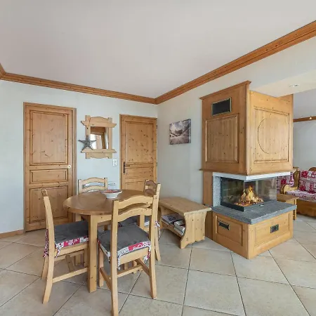 Confortable 6 Pers. Proche Des Pistes Avec Balcon Et Parking - Fr-1-640-11 Apartment *