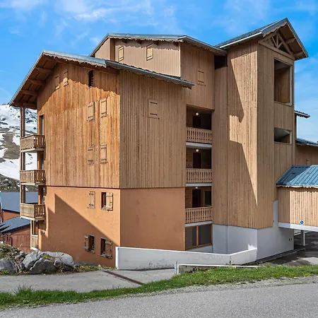Confortable 6 Pers. Proche Des Pistes Avec Balcon Et Parking - Fr-1-640-11 Apartment *